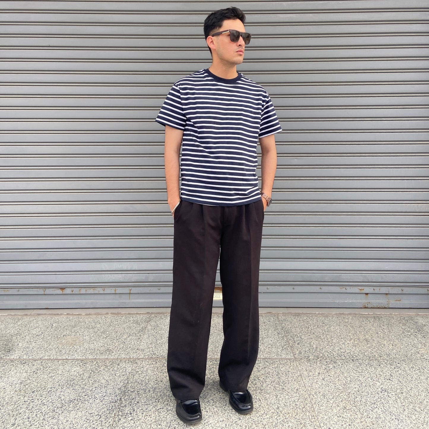 Cropped fit navy blue and white striped T-shirt