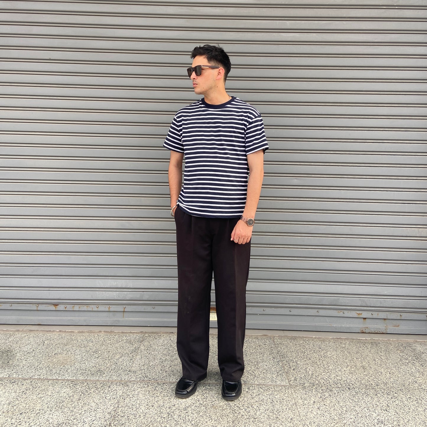 Cropped fit navy blue and white striped T-shirt