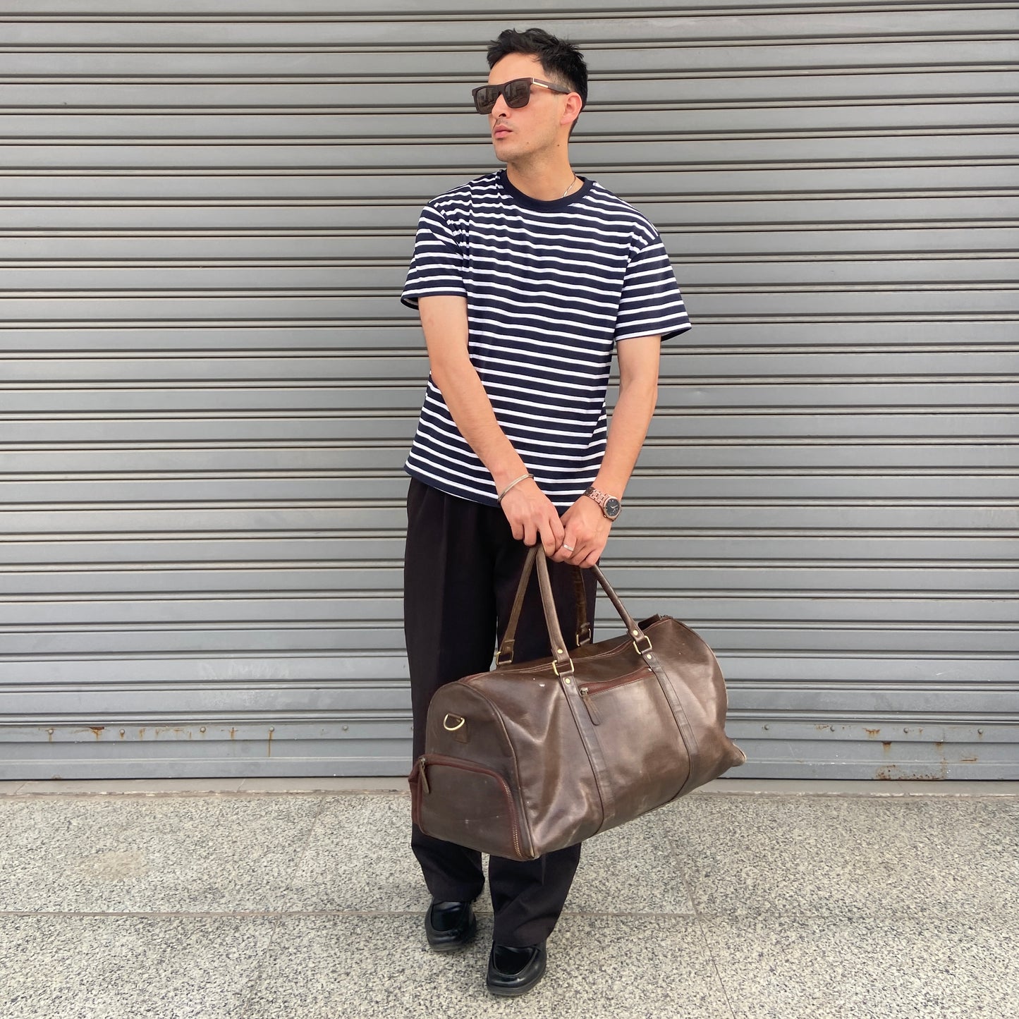Cropped fit navy blue and white striped T-shirt